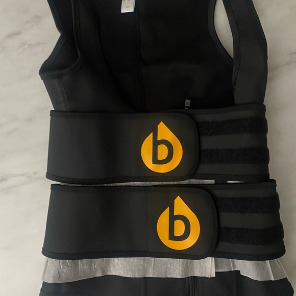 Waist Trainer - Picture 8 of 17